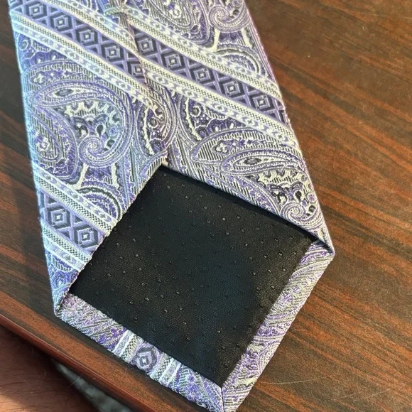 Pronto Uomo Blue and Purple Paisley Tie - Picture 4 of 5